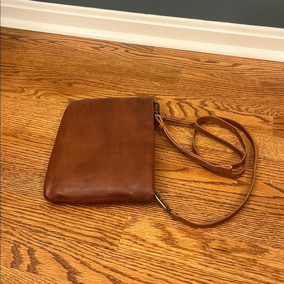 Madewell Puffer Crossbody - Picture 7 of 8